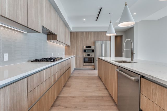 3003 Maple Avenue 2220, Dallas, TX 75201