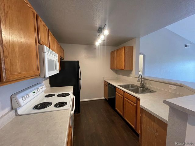 7440 S Blackhawk Street 8303, Englewood, CO 80112