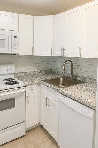 4850 NE 5th Avenue 110, Boca Raton, FL 33431