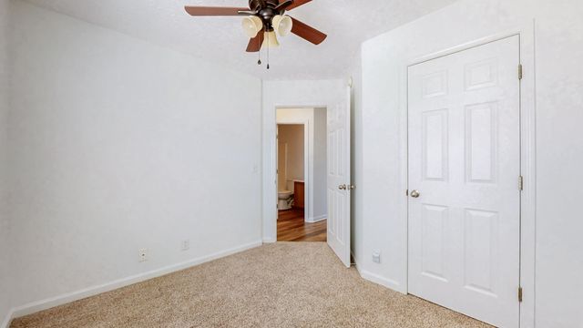 697 Crescent Rd, Murfreesboro, TN 37128