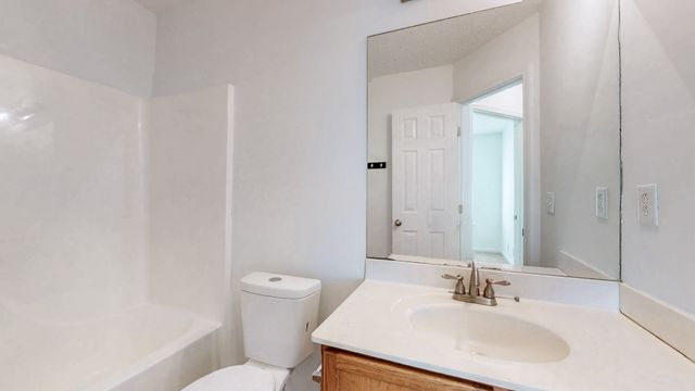 697 Crescent Rd, Murfreesboro, TN 37128