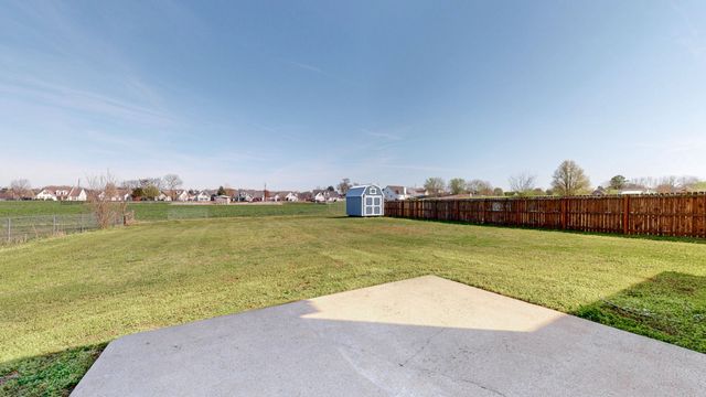 697 Crescent Rd, Murfreesboro, TN 37128