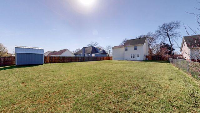 697 Crescent Rd, Murfreesboro, TN 37128