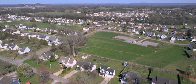 697 Crescent Rd, Murfreesboro, TN 37128