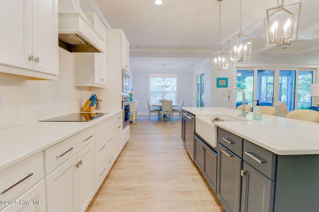 126 Jackline Drive, Hampstead, NC 28443