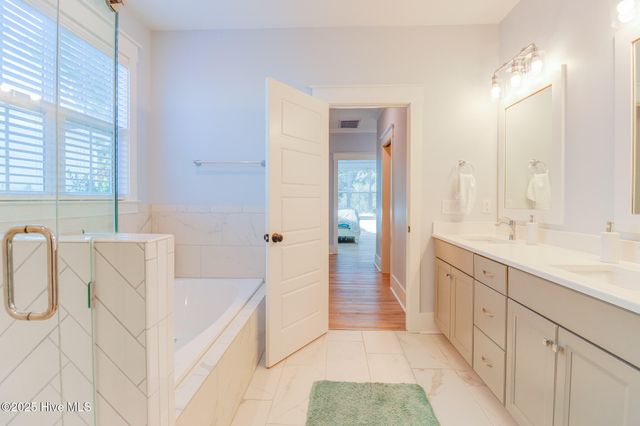 126 Jackline Drive, Hampstead, NC 28443