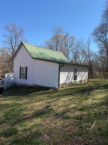 302 W 10th Street, Galena, MO 65656