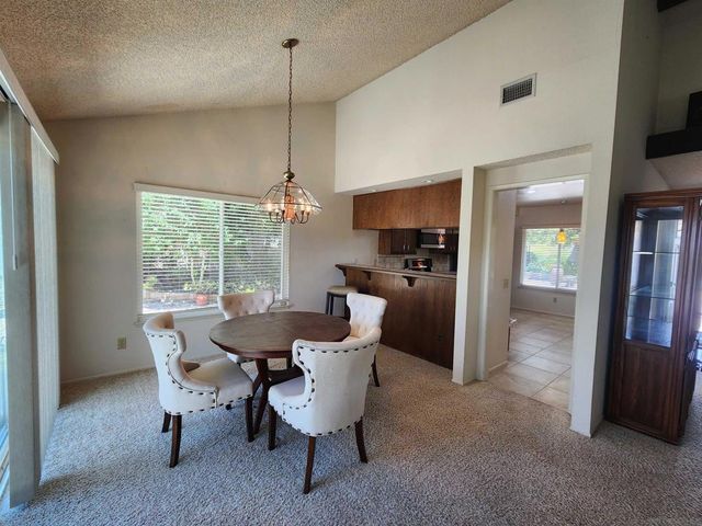 723 Santa Camelia, Solana Beach, CA 92075