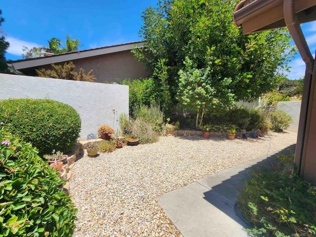 723 Santa Camelia, Solana Beach, CA 92075