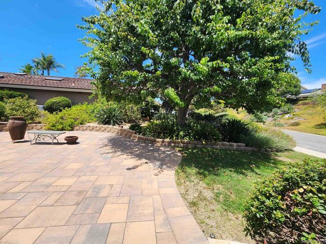 723 Santa Camelia, Solana Beach, CA 92075