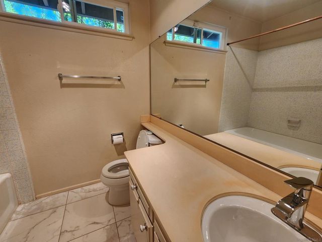 723 Santa Camelia, Solana Beach, CA 92075