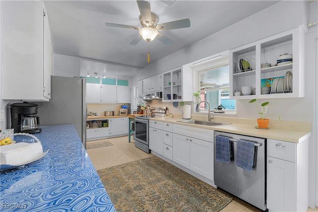 5935 Trout RD, Bokeelia, FL 33922