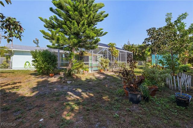 5935 Trout RD, Bokeelia, FL 33922