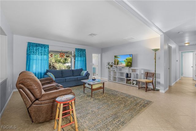 5935 Trout RD, Bokeelia, FL 33922