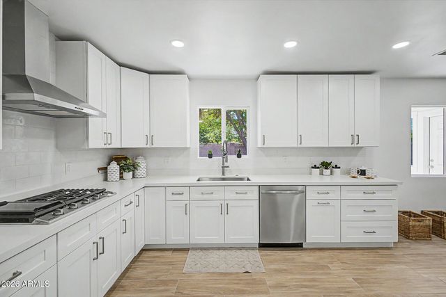 315 E ENCANTO Drive, Tempe, AZ 85281