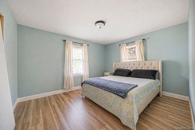 118 Foster Road, Ronkonkoma, NY 11779