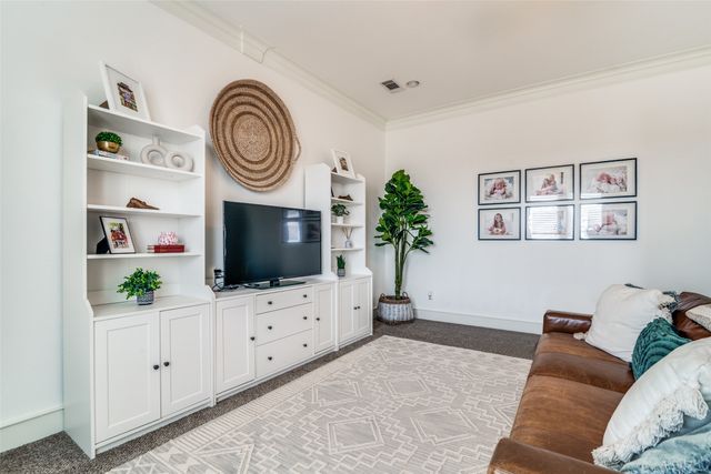 10055 Dorsett Drive, Talty, TX 75126