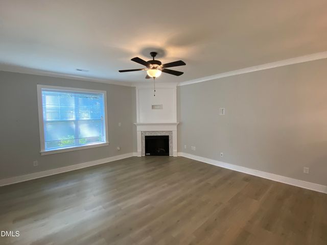 36 Spruce Hollow Circle, Spring Lake, NC 28390