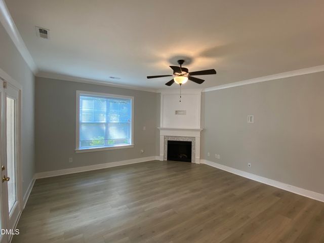 36 Spruce Hollow Circle, Spring Lake, NC 28390