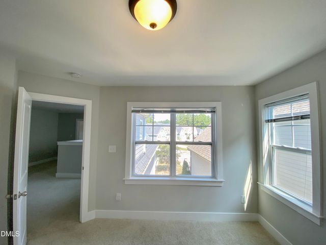 36 Spruce Hollow Circle, Spring Lake, NC 28390