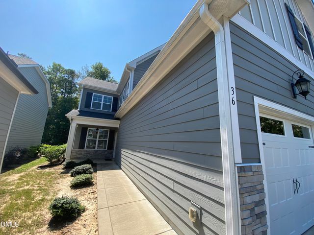 36 Spruce Hollow Circle, Spring Lake, NC 28390