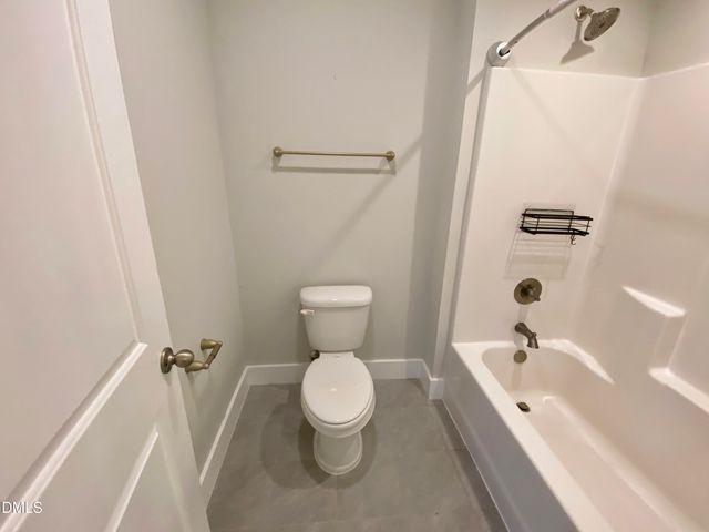 36 Spruce Hollow Circle, Spring Lake, NC 28390