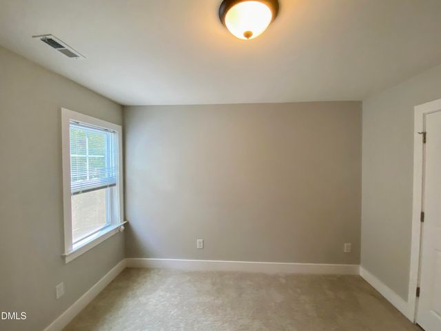 36 Spruce Hollow Circle, Spring Lake, NC 28390