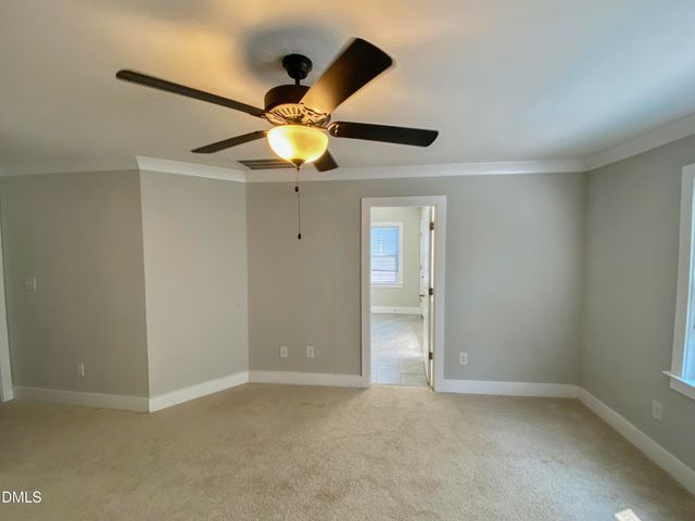 36 Spruce Hollow Circle, Spring Lake, NC 28390