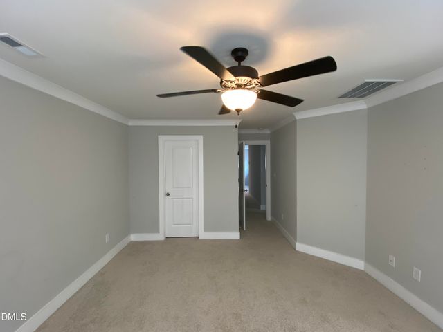 36 Spruce Hollow Circle, Spring Lake, NC 28390