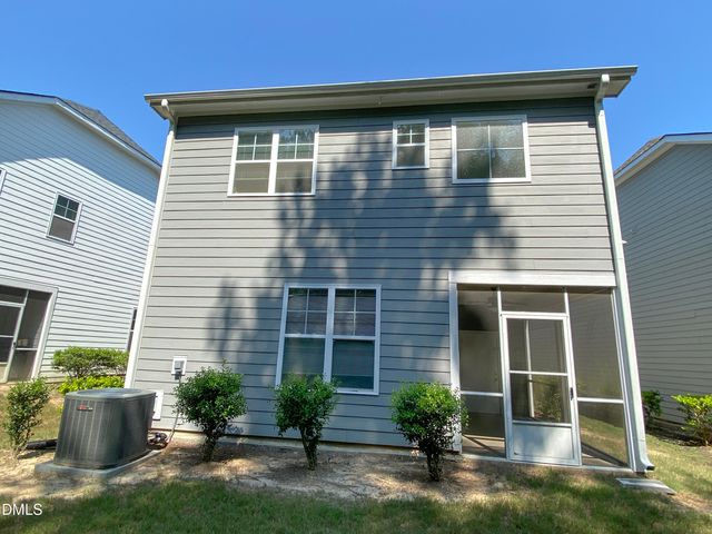 36 Spruce Hollow Circle, Spring Lake, NC 28390