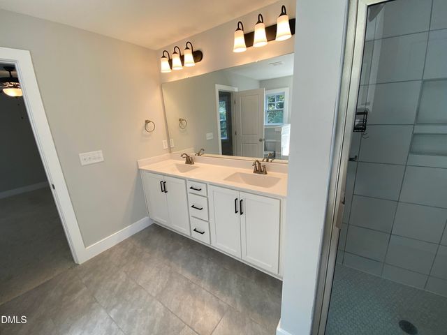 36 Spruce Hollow Circle, Spring Lake, NC 28390