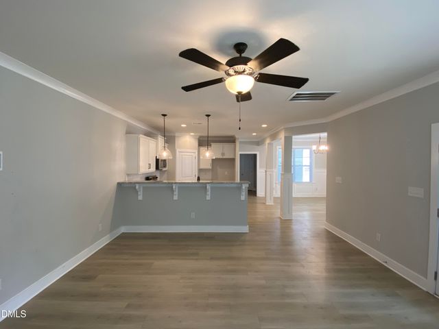 36 Spruce Hollow Circle, Spring Lake, NC 28390