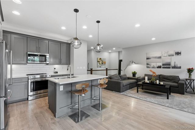 6375 S Harvest Street, Aurora, CO 80016
