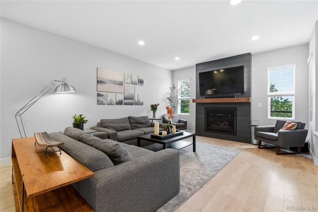 6375 S Harvest Street, Aurora, CO 80016