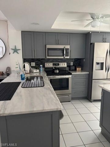290 Naples Cove DR 2206, Naples, FL 34110