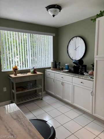 290 Naples Cove DR 2206, Naples, FL 34110