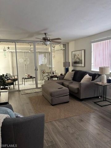 290 Naples Cove DR 2206, Naples, FL 34110