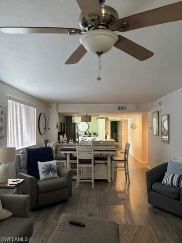 290 Naples Cove DR 2206, Naples, FL 34110
