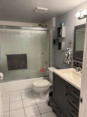 290 Naples Cove DR 2206, Naples, FL 34110