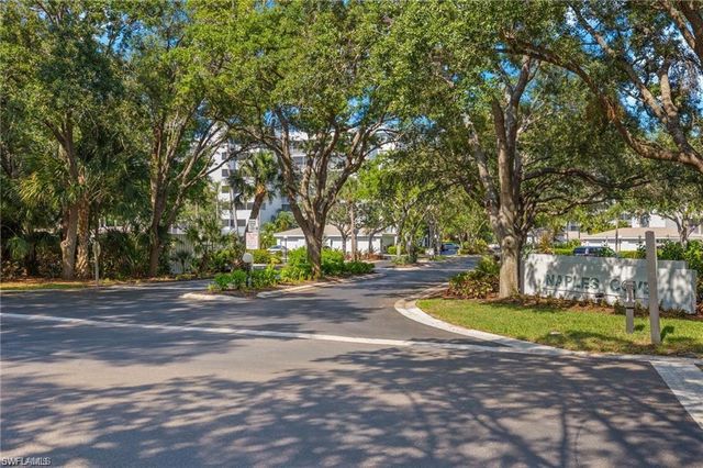290 Naples Cove DR 2206, Naples, FL 34110