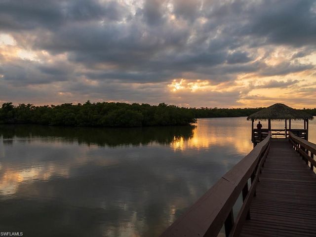 290 Naples Cove DR 2206, Naples, FL 34110