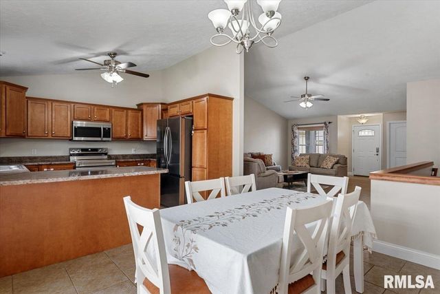 2907 CINDY Lane, Springfield, IL 62711
