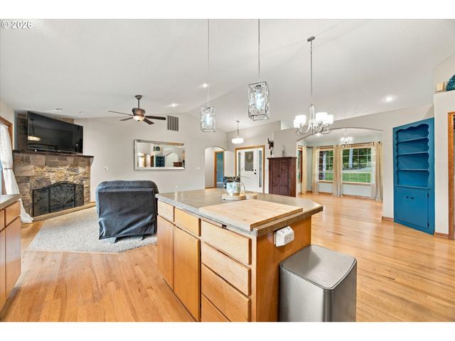 26129 Ne C C LANDON Rd, Yacolt, WA 98675