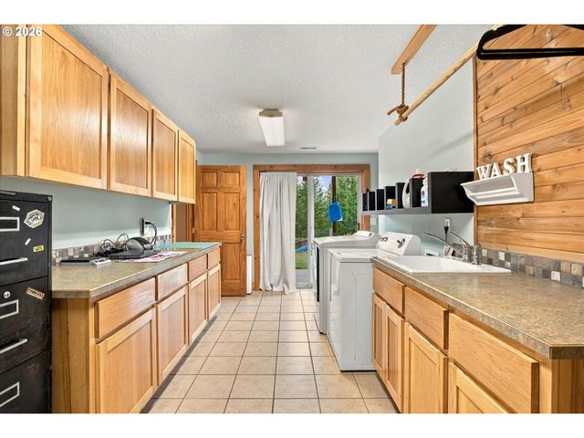 26129 Ne C C LANDON Rd, Yacolt, WA 98675