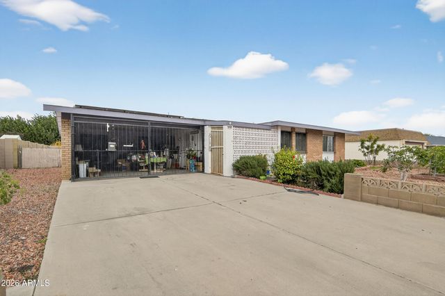 10548 W CARON Drive, Sun City, AZ 85351