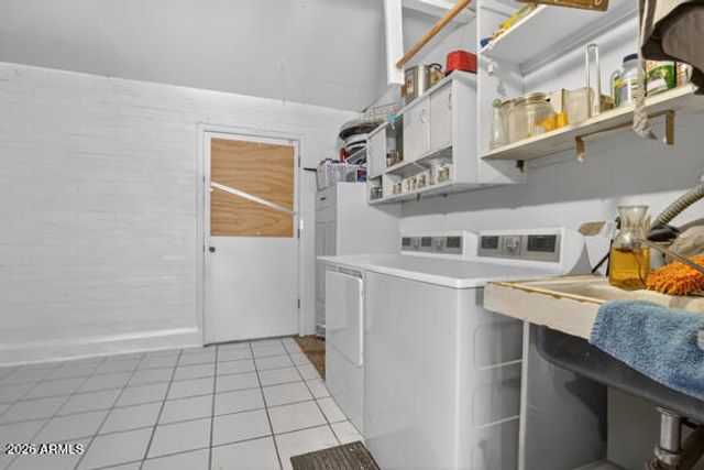 10548 W CARON Drive, Sun City, AZ 85351