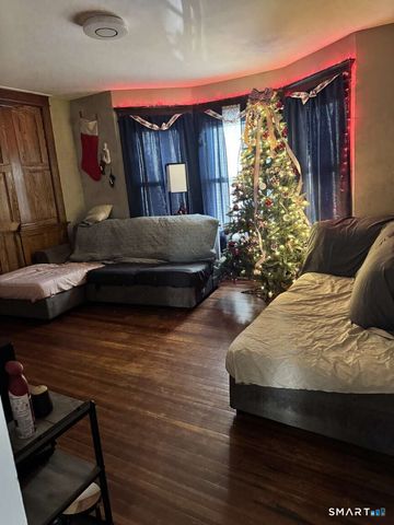 231 North Main Street, Naugatuck, CT 06770