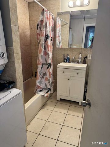 231 North Main Street, Naugatuck, CT 06770