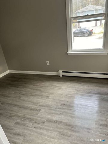 231 North Main Street, Naugatuck, CT 06770