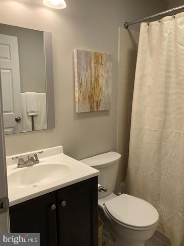 402 N CHESTER ST, Baltimore, MD 21231